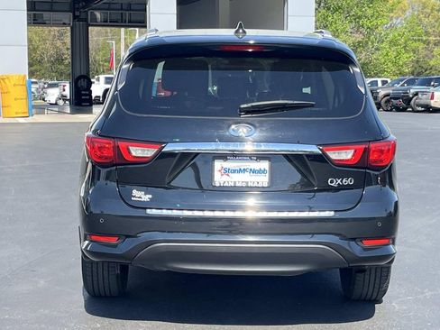Used 2017 INFINITI QX60 AWD w/ Premium Plus Package image 6