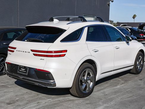 Used 2026 Genesis GV70 2.5T Advanced AWD/4WD image 6