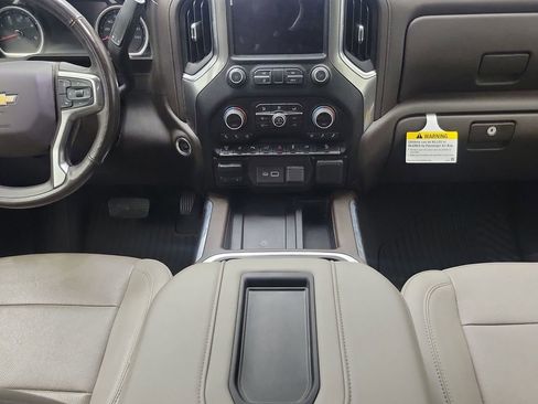 Used 2021 Chevrolet Silverado 2500 LTZ w/ LTZ Premium Package image 21