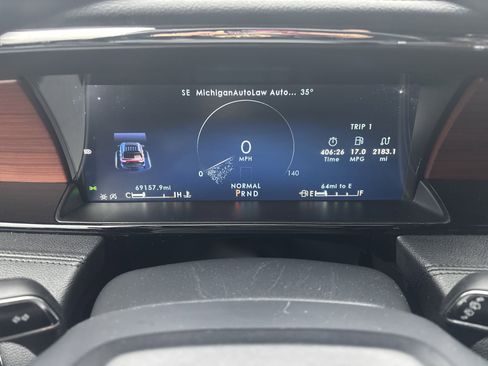 Used 2023 Lincoln Navigator 4WD image 30