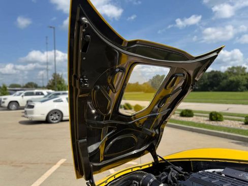 Used 2010 Chevrolet Corvette ZR1 w/ Preferred Equipment Group RWD image 16