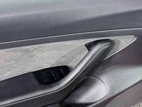 Used 2020 Tesla Model 3 Standard Range Plus image 15