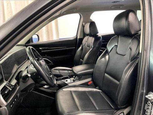 Used 2024 Kia Telluride LX AWD/4WD image 10