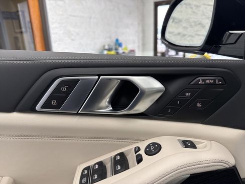 New 2026 BMW X7 xDrive40i w/ M Sport Package image 40