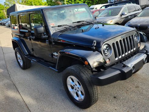 Used 2014 Jeep Wrangler Unlimited Sport image 21