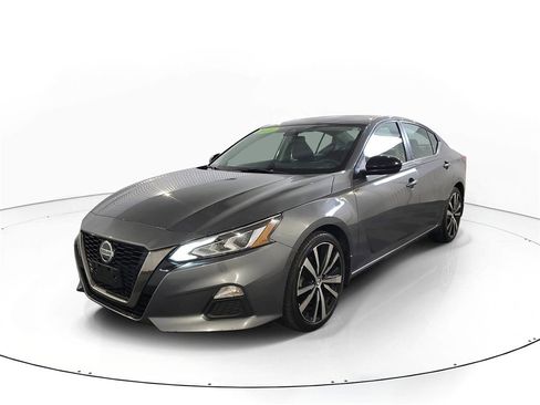 Used 2021 Nissan Altima 2.5 SR image 3