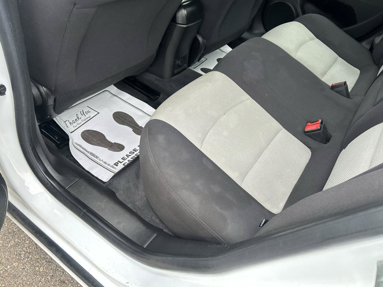 Used 2012 Chevrolet Cruze LS w/ Connectivity Package FWD image 9