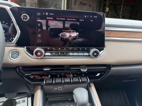 New 2026 GMC Canyon Denali image 25