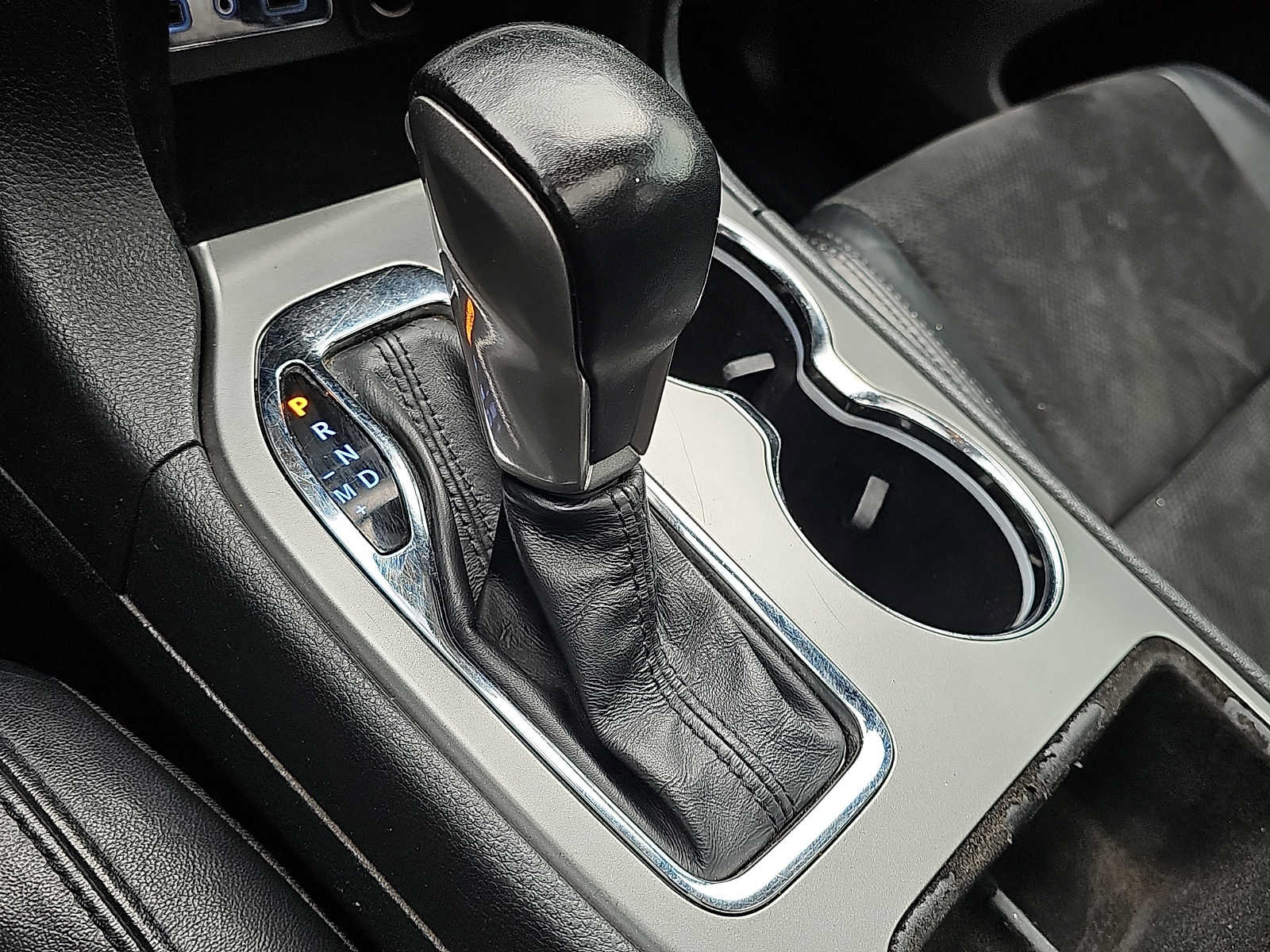 Used 2020 Jeep Grand Cherokee Altitude AWD/4WD image 16
