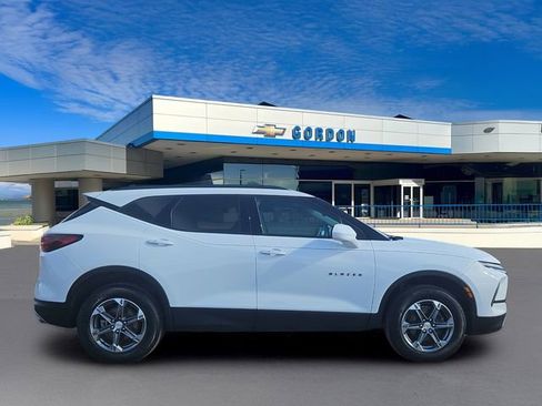 Used 2024 Chevrolet Blazer LT w/ Convenience Package image 5