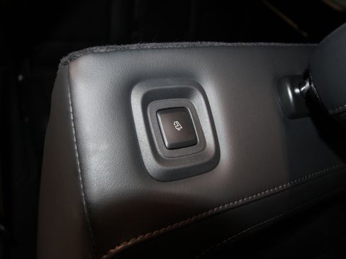 New 2026 Lincoln Navigator Reserve AWD/4WD image 23