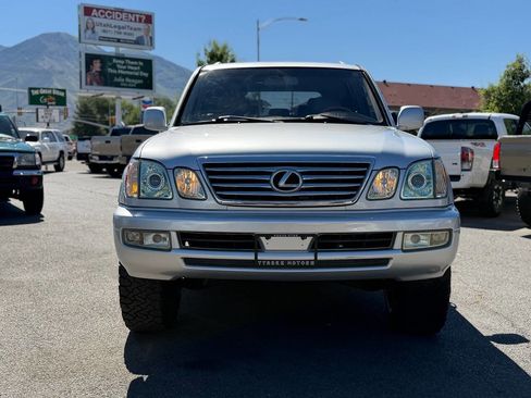 Used 2006 Lexus LX 470 4WD image 3