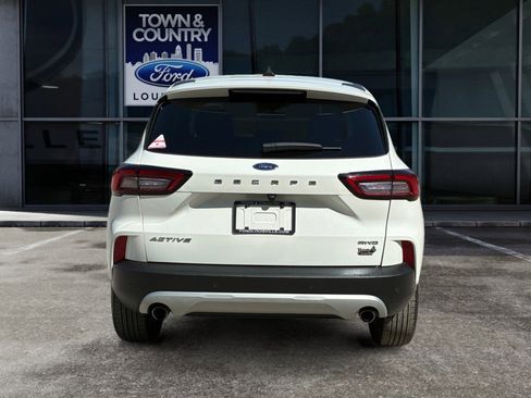 Used 2023 Ford Escape Active w/ Tech Pack #2 AWD/4WD image 4