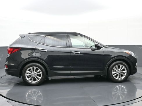 Used 2018 Hyundai Santa Fe Sport 2.0T FWD image 2