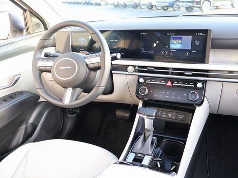 New 2026 Hyundai Tucson SEL image 14