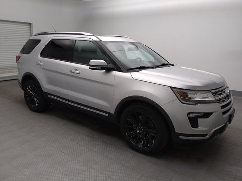 Used 2019 Ford Explorer Limited w/ Class III Trailer Tow Package FWD image 11