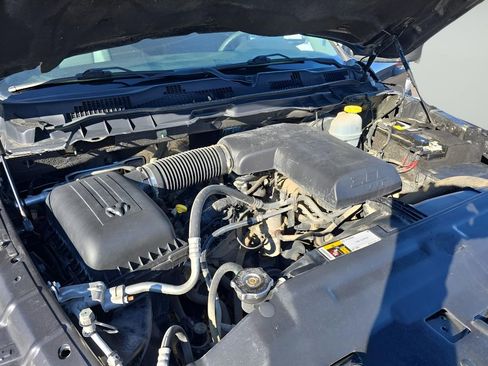 Used 2021 RAM 1500 Tradesman w/ Chrome Appearance Group image 32