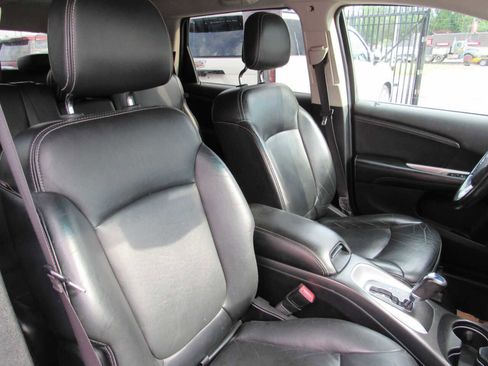 Used 2017 Dodge Journey GT w/ Flexible Seating Group image 26
