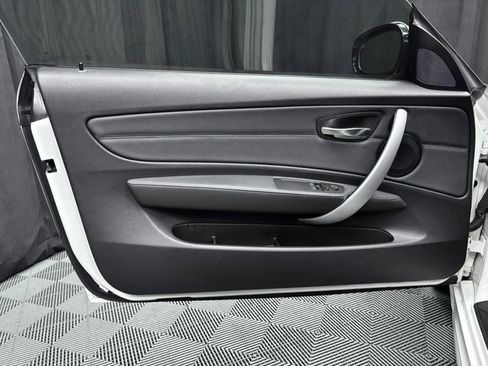 Used 2012 BMW 135i w/ M Sport Package w/ Premium Pkg image 24