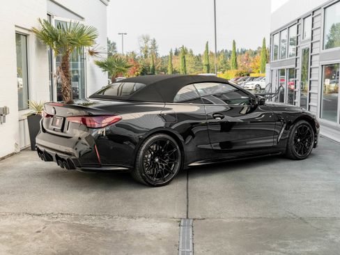 Used 2025 BMW M4 xDrive Competition w/ Executive Package image 9