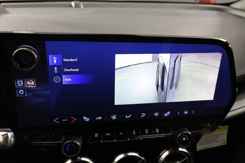 Used 2024 Chevrolet Blazer EV LT AWD/4WD image 47
