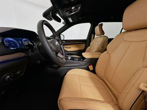 New 2025 Jeep Grand Cherokee L Summit image 22