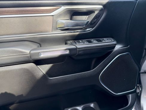 Used 2025 RAM 1500 Laramie image 16