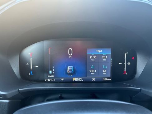 Used 2025 Ford Escape ST-Line Select AWD/4WD image 19