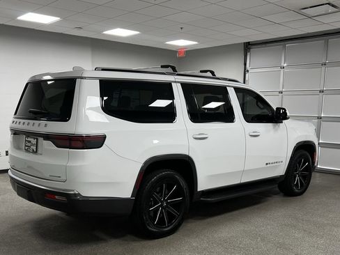 Used 2022 Jeep Wagoneer Series II image 13