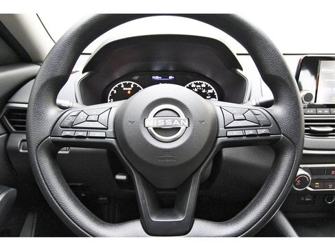 Certified 2024 Nissan Altima 2.5 S image 11