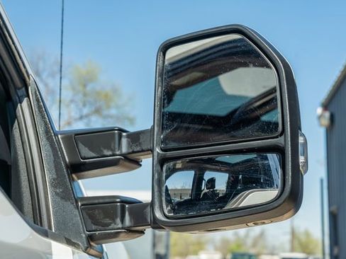 Used 2017 Ford F350 Lariat w/ Lariat Ultimate Package image 13