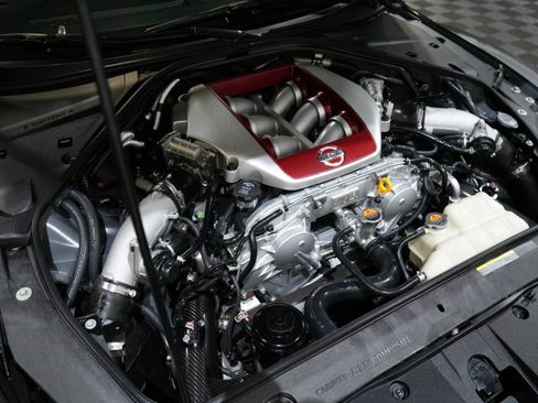 Used 2019 Nissan GT-R image 42