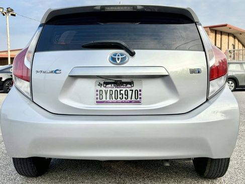 Used 2016 Toyota Prius C Three FWD image 6