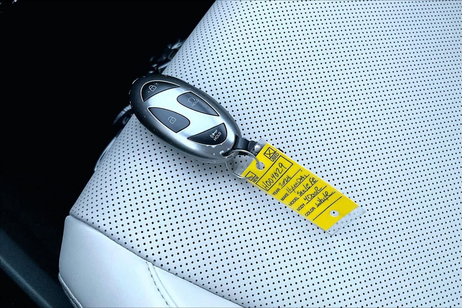 Used 2024 Hyundai Santa Fe SEL FWD image 14