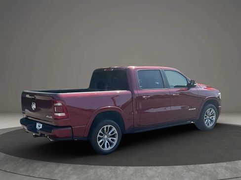 Used 2019 RAM 1500 Laramie AWD/4WD image 5