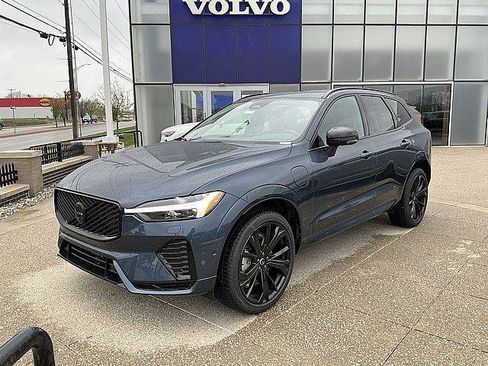 New 2026 Volvo XC60 T8 Ultra w/ Climate Package AWD/4WD image 3