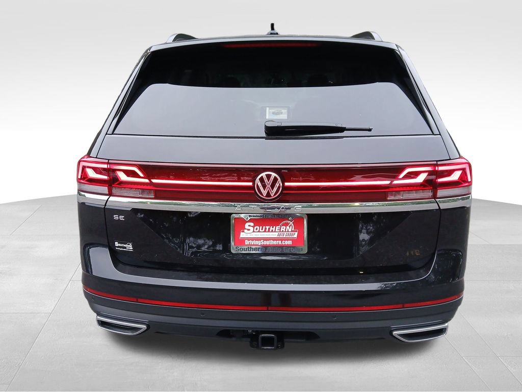 Used 2026 Volkswagen Atlas SE FWD image 4