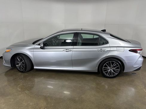 Used 2023 Toyota Camry XLE w/ Navigation Package AWD/4WD image 13