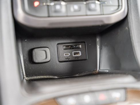 Used 2023 GMC Acadia AT4 w/ Technology Package image 29