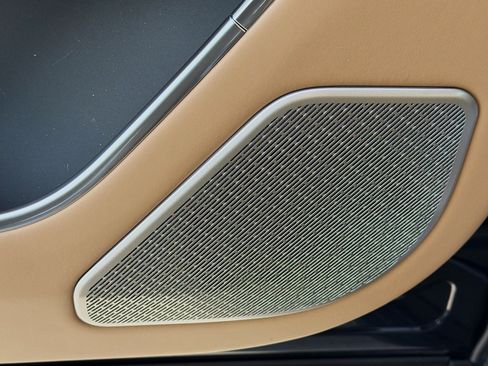 New 2026 Land Rover Range Rover Autobiography AWD/4WD image 23