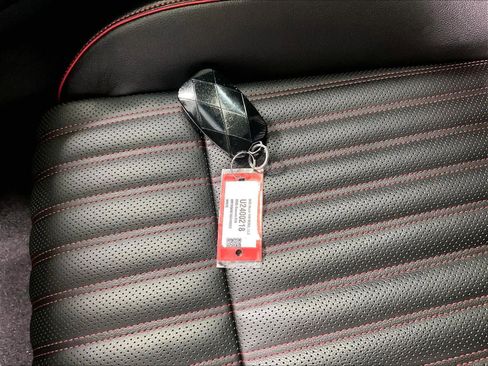 Used 2025 Genesis G70 3.3T Advanced image 30