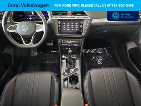 Certified 2022 Volkswagen Tiguan SE image 24