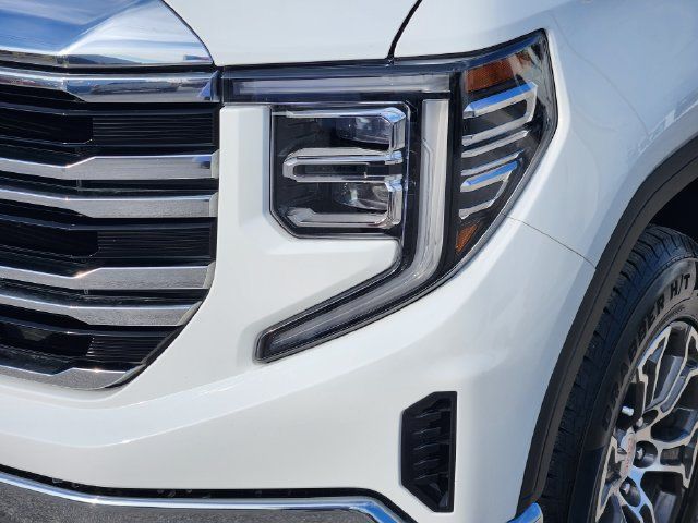 Used 2025 GMC Sierra 1500 SLT RWD image 9