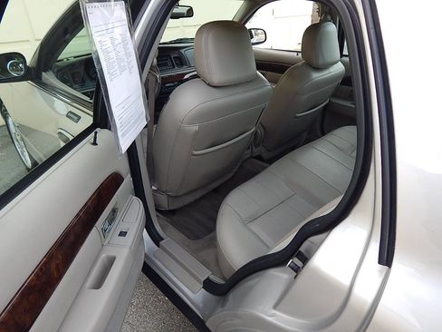 Used 2009 Mercury Grand Marquis LS image 14