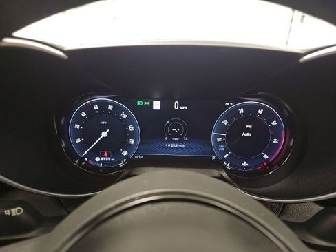 Used 2024 Alfa Romeo Giulia Veloce image 21