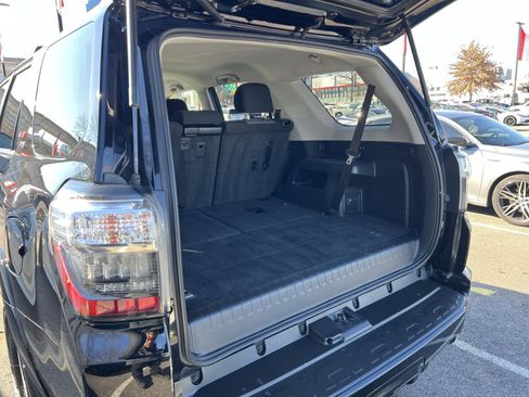 Used 2024 Toyota 4Runner SR5 image 22