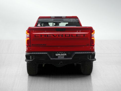 Used 2024 Chevrolet Silverado 1500 LT Trail Boss w/ Convenience Package II image 4
