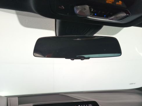 Used 2021 BMW M850i xDrive Convertible w/ Driving Assistance Package image 16