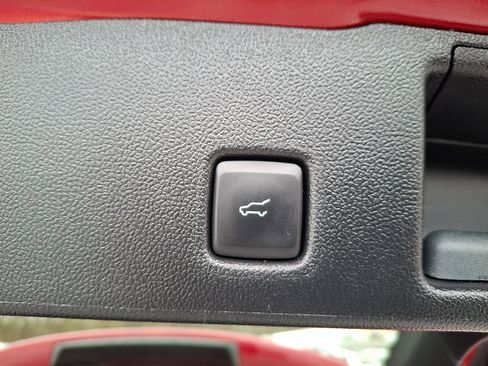 Used 2023 Ford Escape Platinum w/ Premium Technology Package image 33