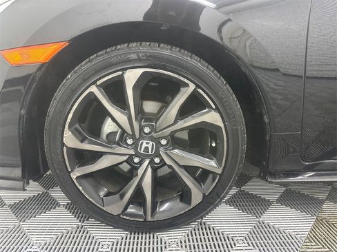 Used 2019 Honda Civic Sport image 12